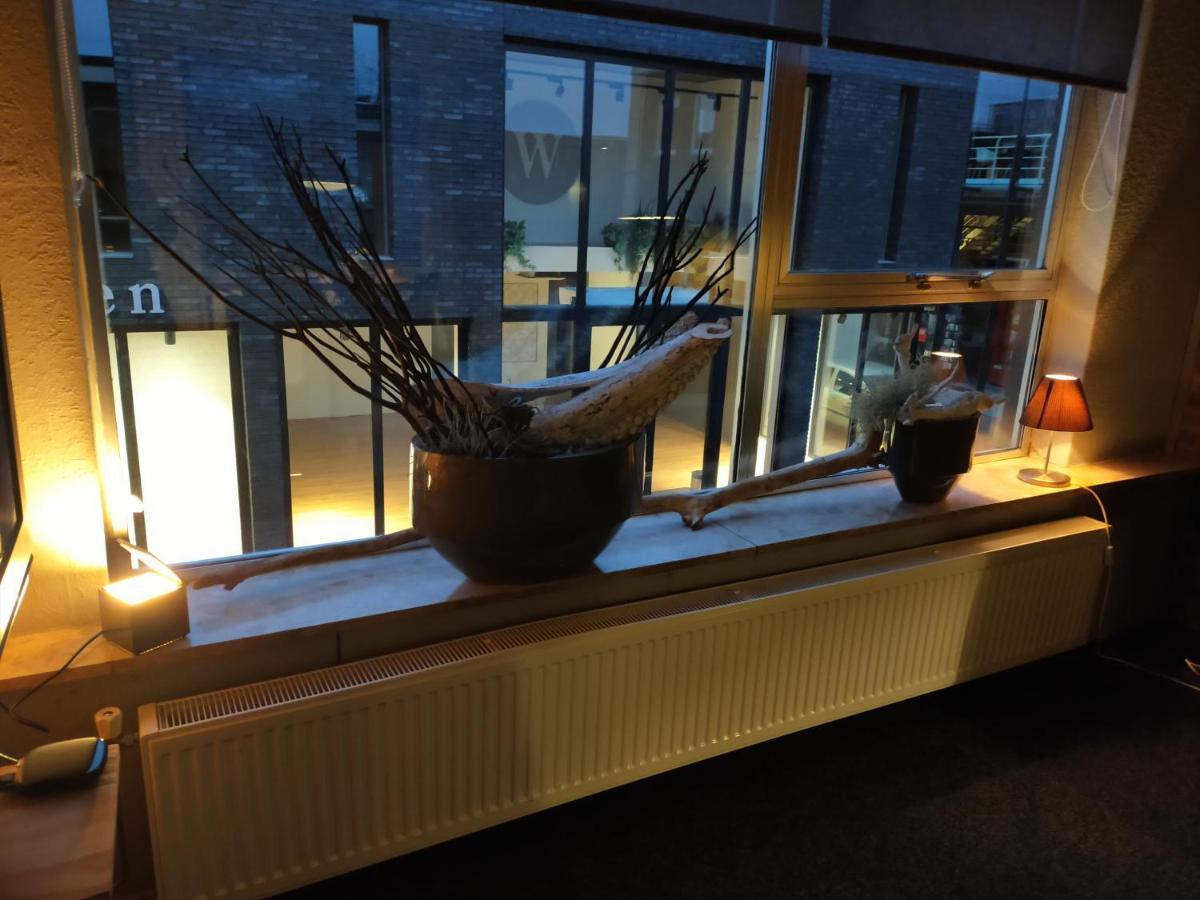 Stadslogement De Wolkeamer ดราคเตน ภายนอก รูปภาพ