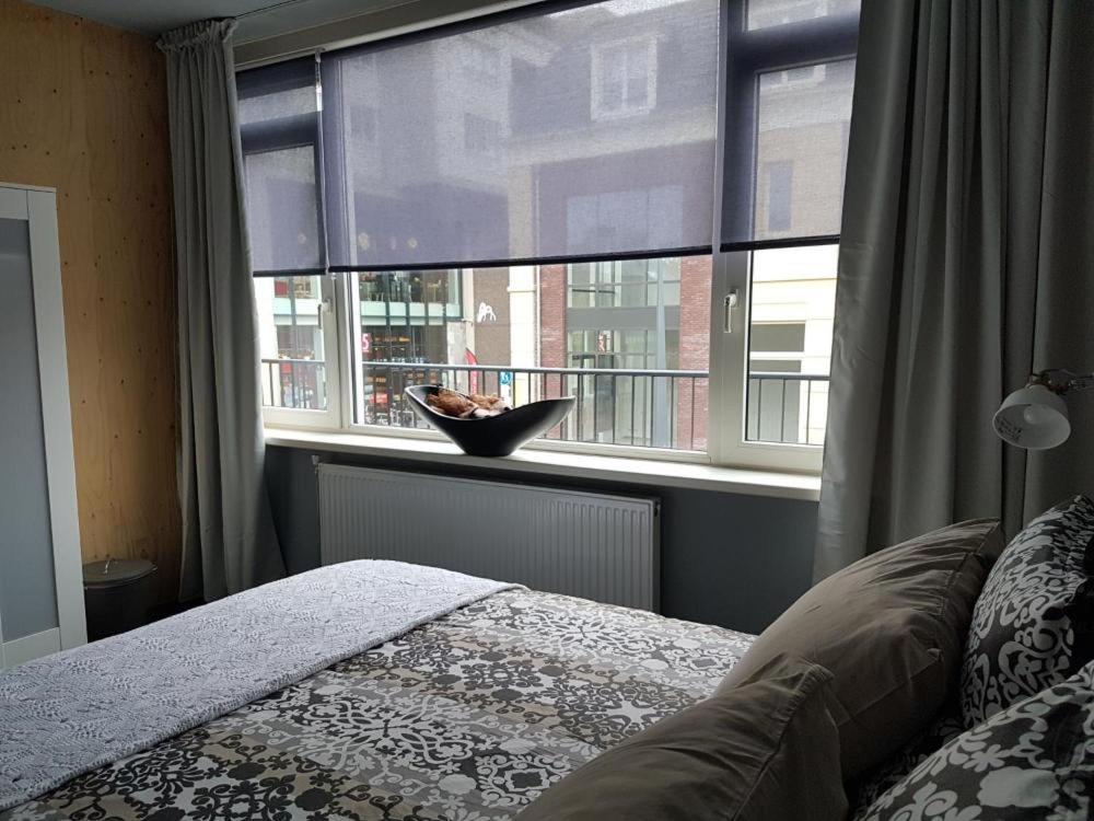 Stadslogement De Wolkeamer ดราคเตน ภายนอก รูปภาพ